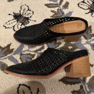 Time and Tru Woven Heeled Mules